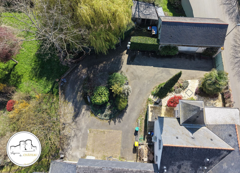 MONTREUIL - JUIGNÉ / MAISON BORD MAYENNE