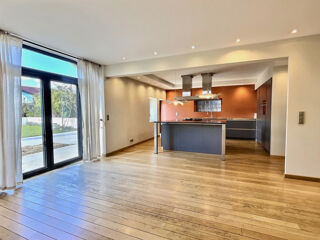  Maison à vendre 8 pièces 322 m²