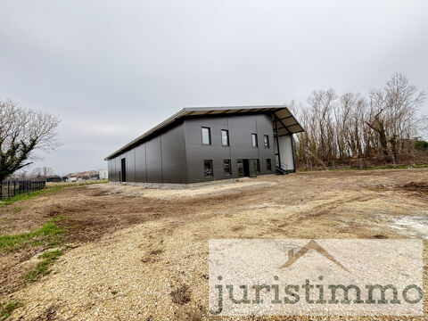 Entrepôt de 958m2 entièrement neuf sur une parcelle de 2519m2 à Bollène 1050000 84500 Bollene