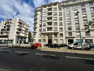  Appartement à louer 4 pièces 76 m²