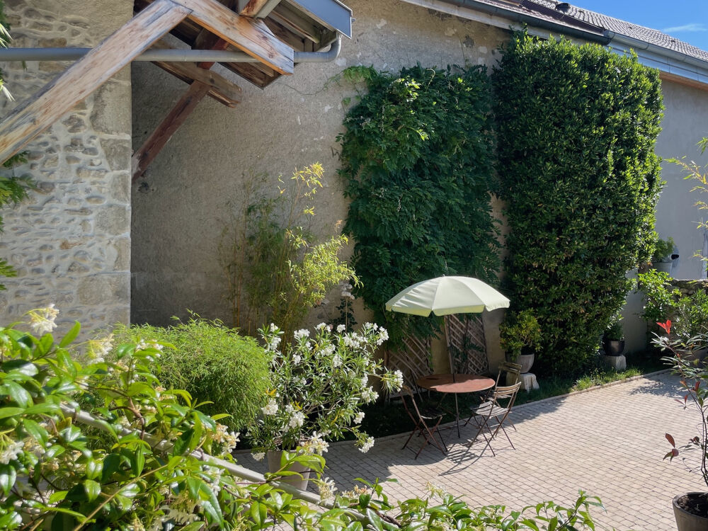 à vendre  Maison Divonne-les-Bains (01220)