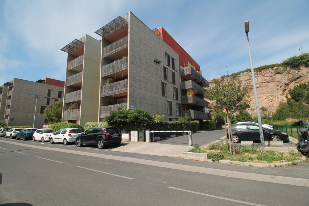 Bel appartement T3 avec terrasse, jardin, place de stationnement à Balaruc-Les-Bains