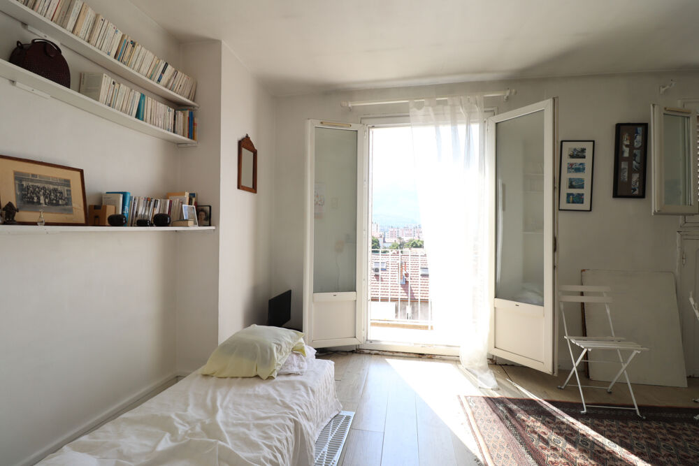 Vente Appartement Grenoble centre, coquet studio avec balcon Grenoble