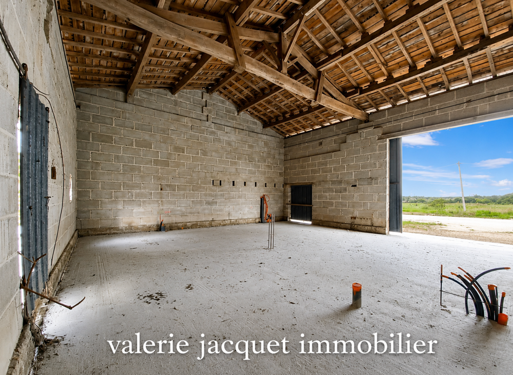 Vente Terrain Permis de construire accordé et fondations déjà réalisées : un projet prêt à reprendre sans attendre. Puynormand
