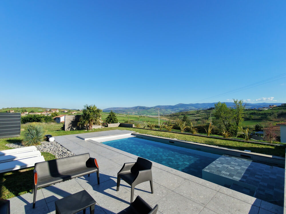 Vente Maison Magnifique villa de 287,65 m2 avec piscine sur 2750 m2 de terrain Cellieu