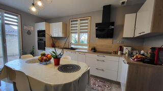  Maison  vendre 6 pices 145 m