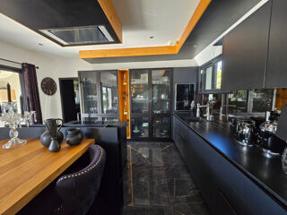  Maison � vendre 8 pi�ces 380 m�