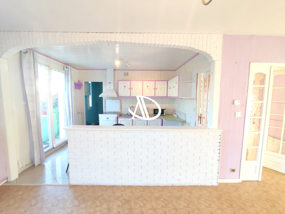 Maison individuelle 3 chambres Jardin 2 garages