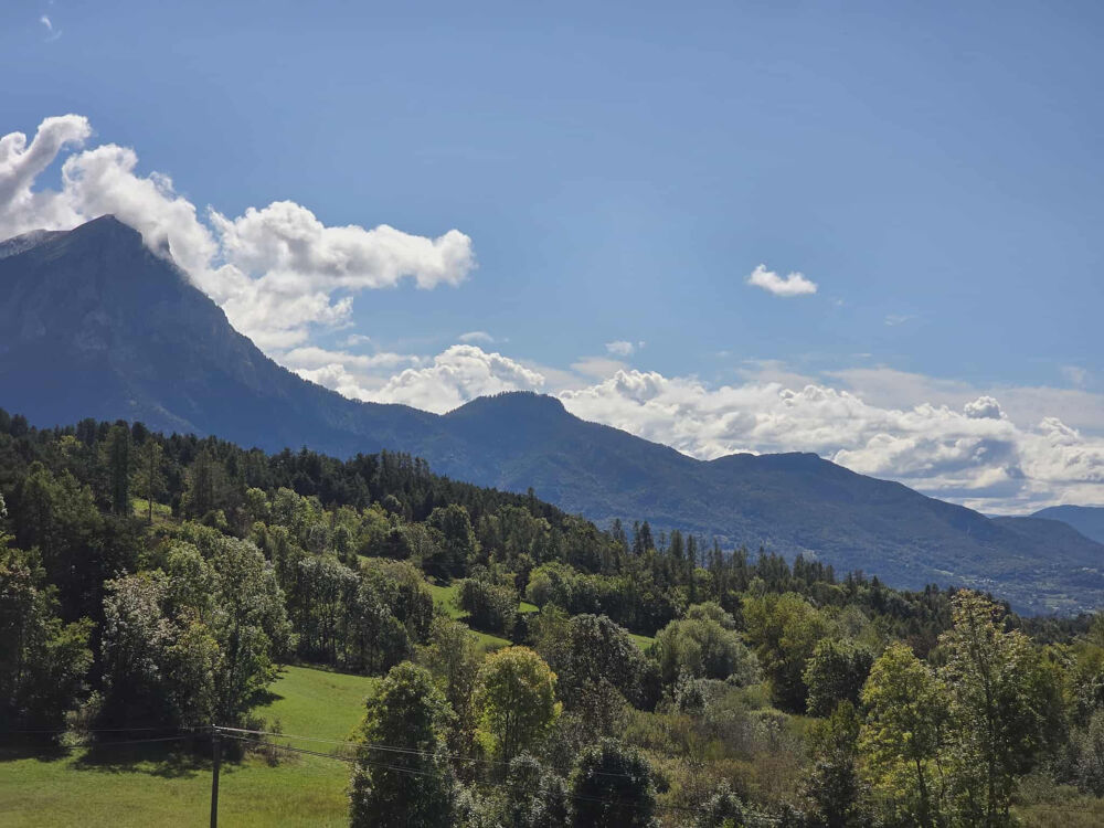 Vente Terrain Beau terrain  constructible avec une vue montagne et lac dans un cadre nature Puy st eusebe