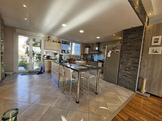  Appartement � vendre 5 pi�ces 197 m�