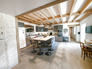  Maison à vendre 7 pièces 220 m²
