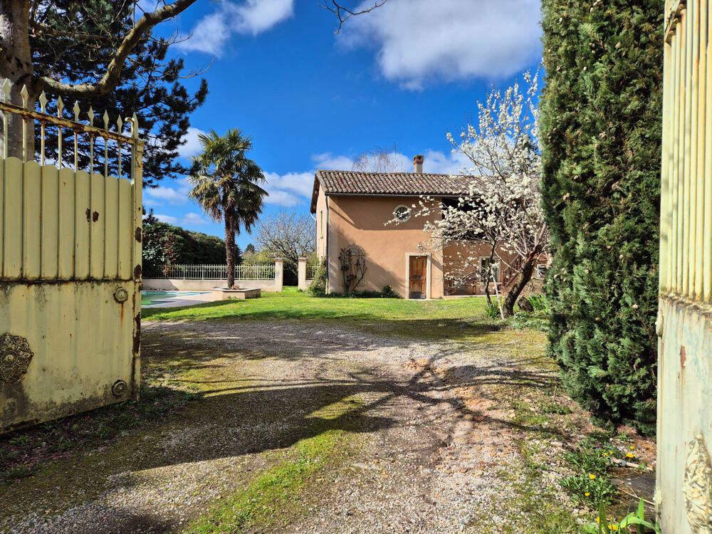 � vendre  Propri�t�/ch�teau Tramoyes (01390)