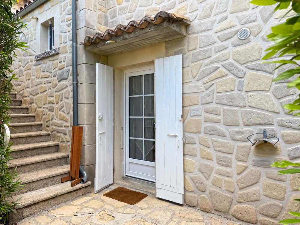  vendre  Proprit/chteau Villeneuve-de-Berg (07170)