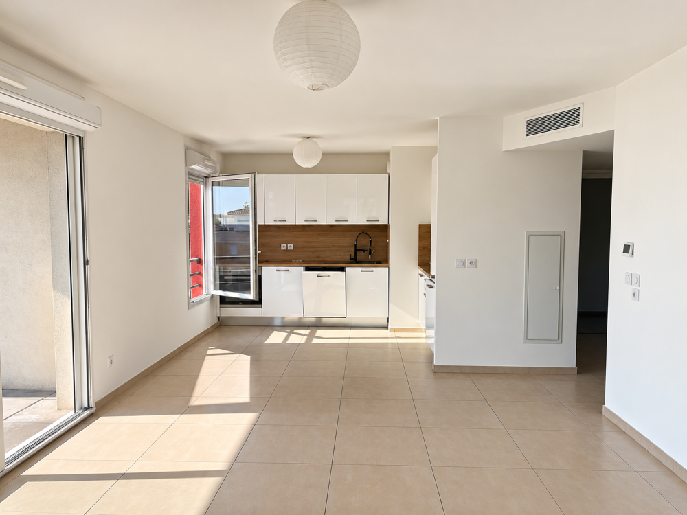 APPARTEMENT SANS TRAVAUX DANS COPROPRIETE RECENTE