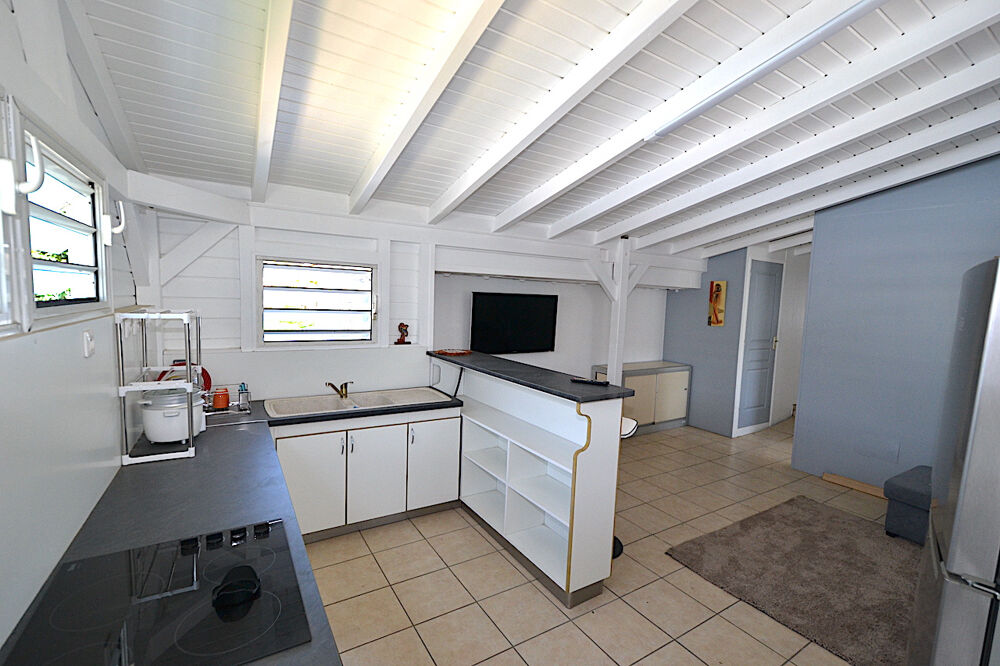 Haut de villa T3 meublé CC