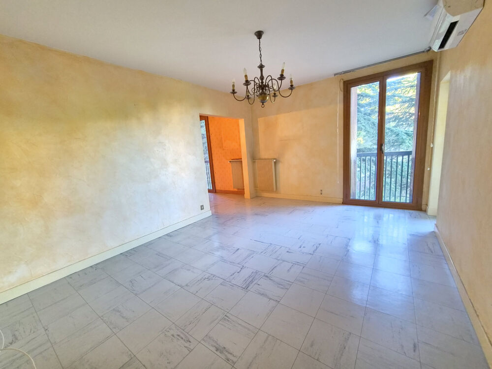 Vente Appartement Résidence Font Sarade-Spacieux T5 de 90 m2 avec 4 chambres, balcon et fort potentiel ! Martigues
