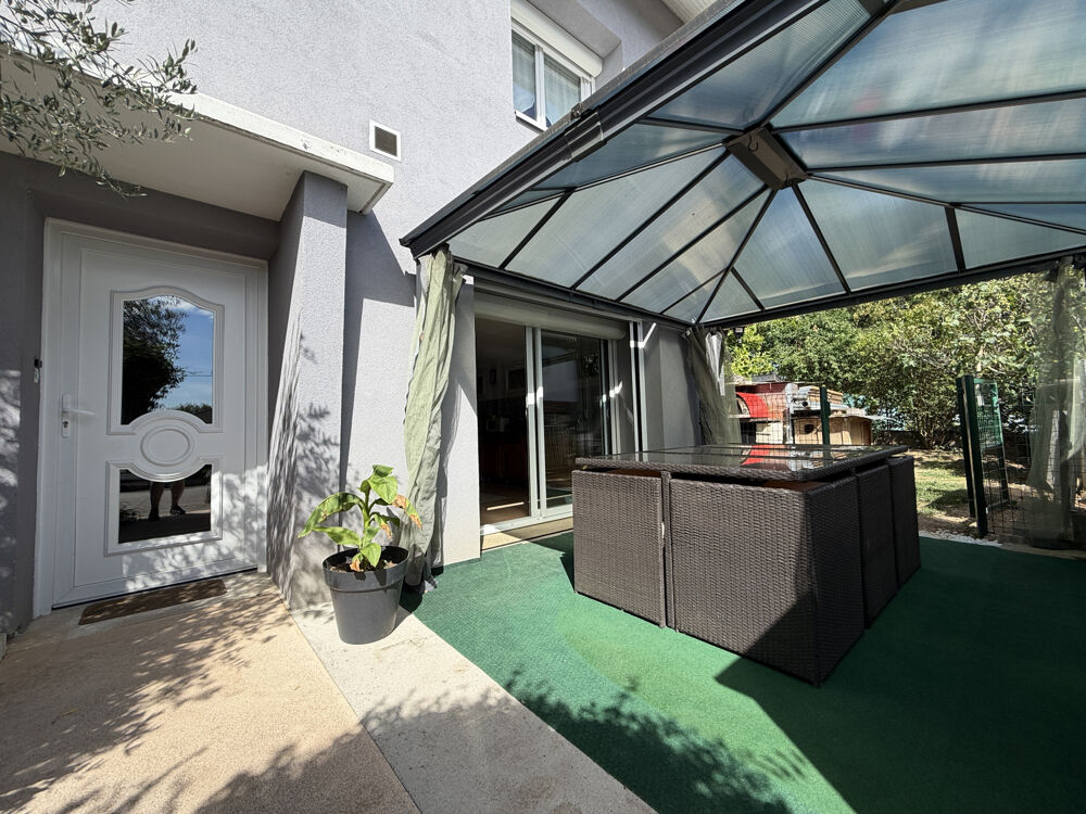 Vente Maison Maison familiale 7 chambres avec terrain   Neuville-sur-Ain Neuville sur ain