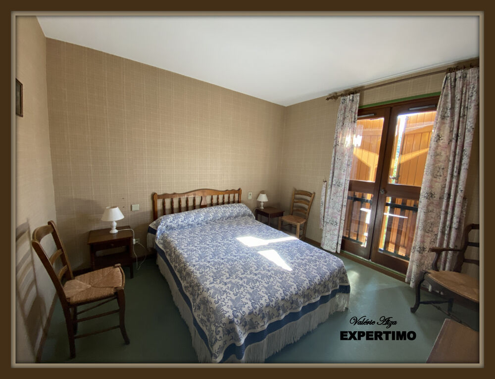 à vendre  Propriété/château Nages (81320)