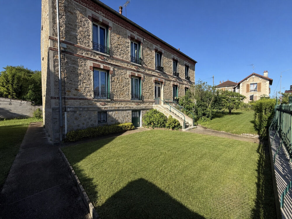 Appartement T3 avec jardin et stationnements