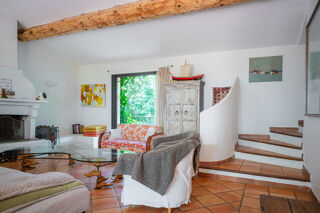  Propri�t�/ch�teau � vendre 10 pi�ces 244 m�