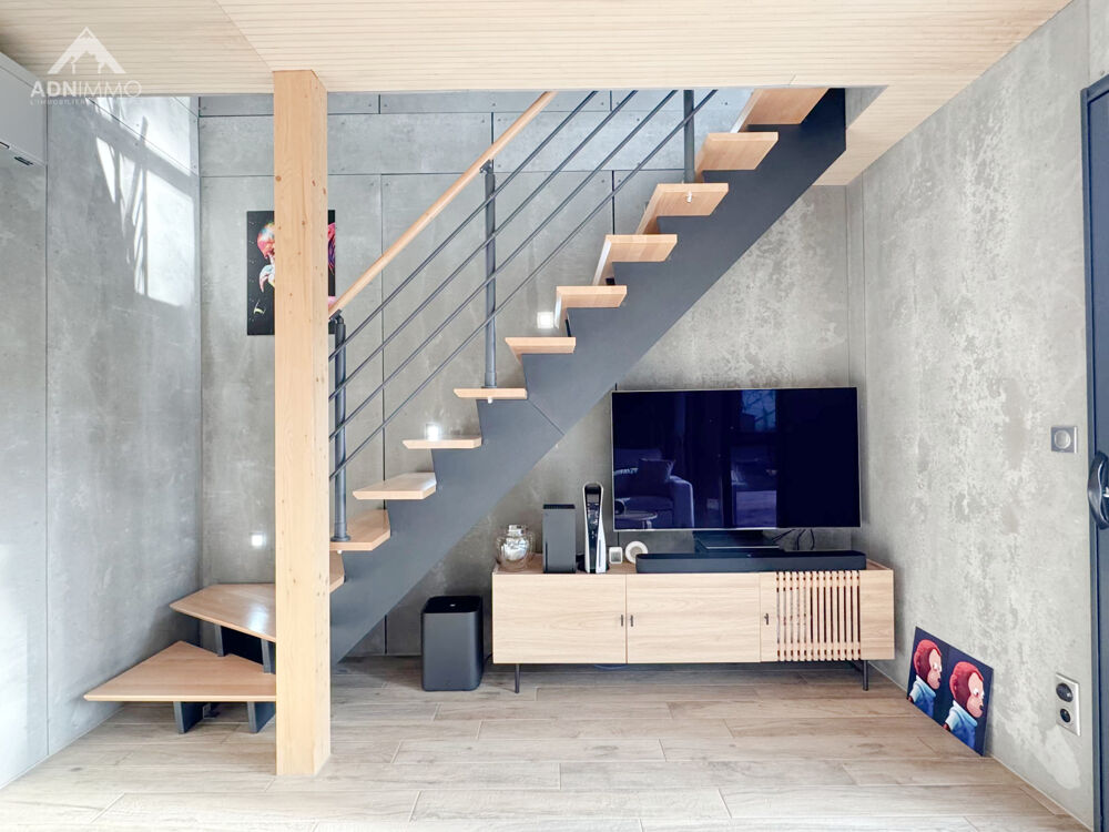 � vendre  Maison P�ron (01630)