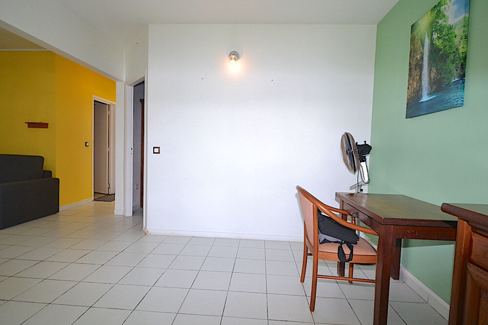 T2 beaux volumes meublé bas du fort