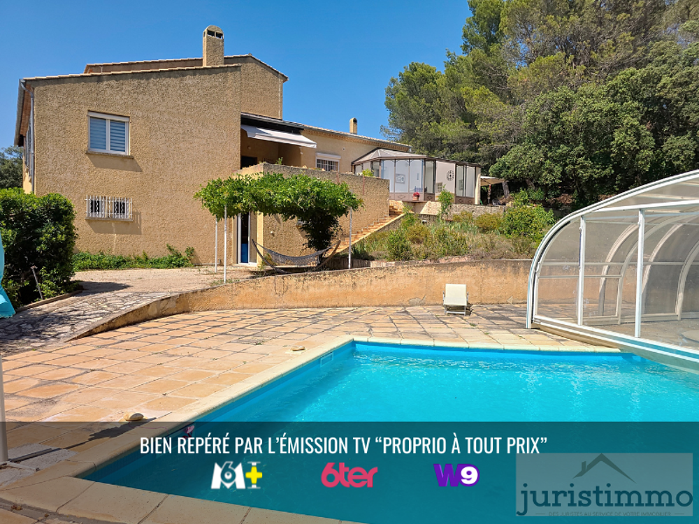 Vue à couper le souffle ! Propriété en colline avec piscine, dépendances et double habitation possible