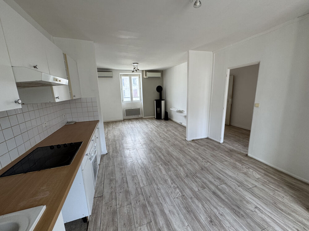 EXCLUSIVITÉ Duplex T5 avec cour privée en plein centre dAngerville !