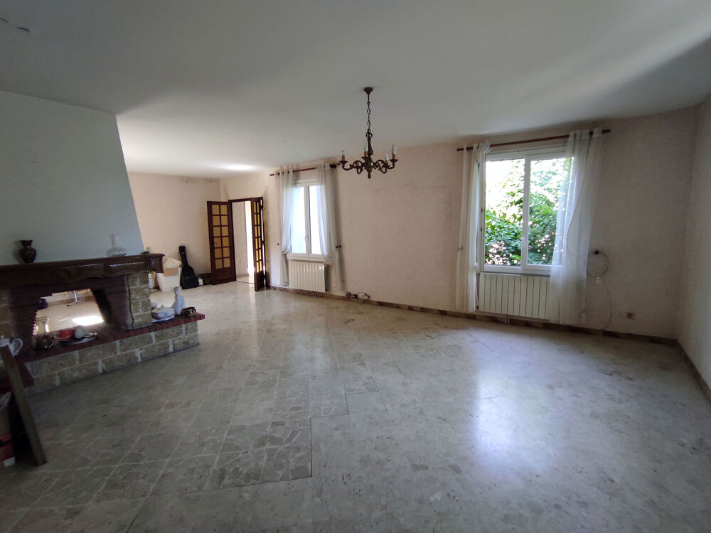 RIBAUTE-LES-TAVERNES 2 APPARTEMENTS 7 PIÈCES 154 m2