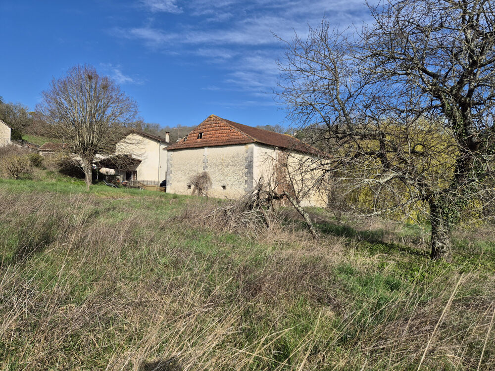 Dordogne, Périgueux, Montagrier, Maison de 105 m2, terrain 2800m2, quatres chambres, dépendances