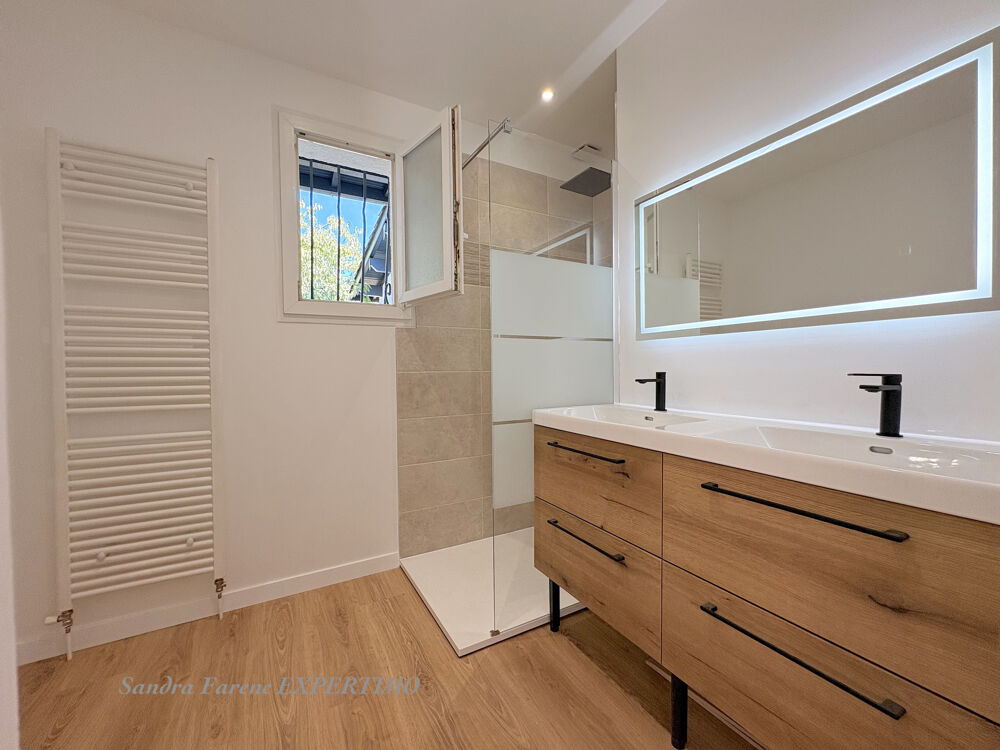 Vente Maison maison 5 pièces de 125m2 avec double garage Merville
