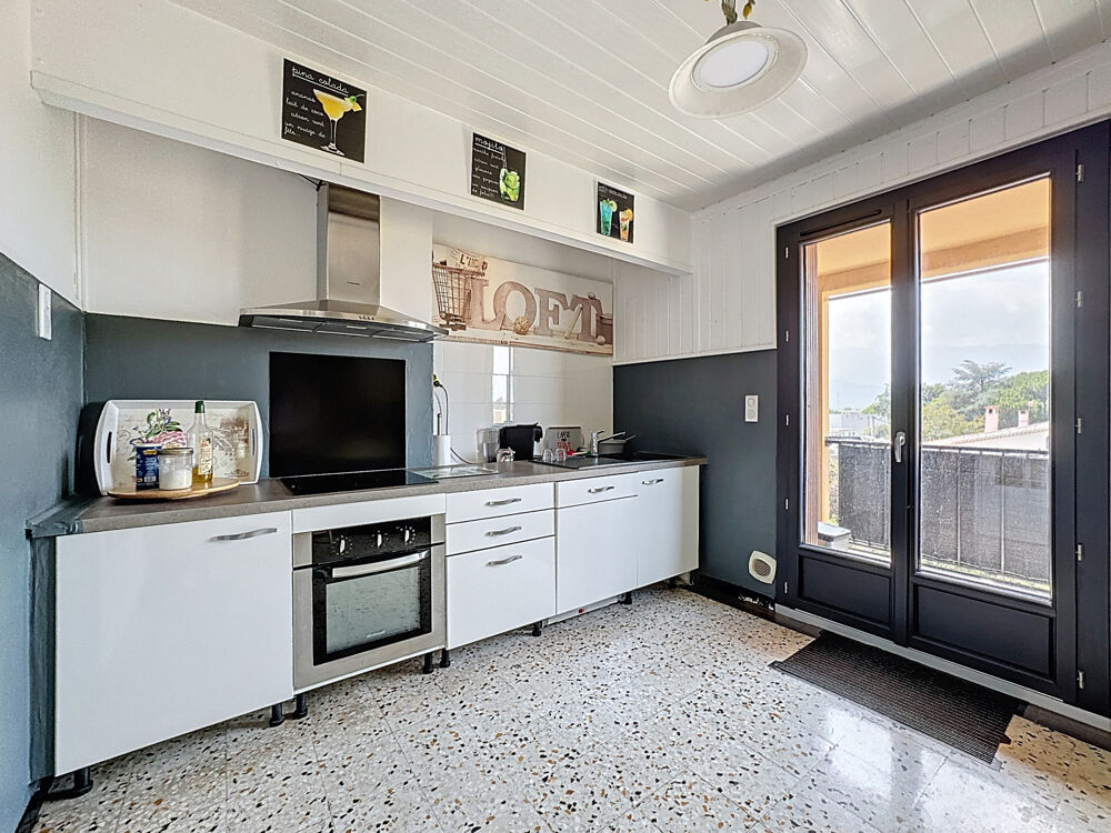 Appartement T4 de 97.12 m2 Ghisonaccia Centre