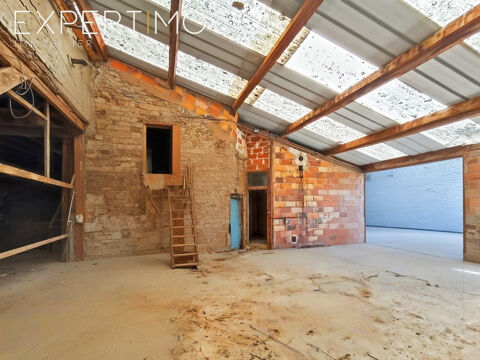 Id&eacute;al pour artisan ! Local de stockage proche RN20 Etampes avec possibilit&eacute; d'habitation 69000 91670 Angerville