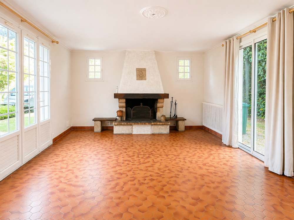 Maison familiale 4 chambres 116 m2 Terrain 933 m2 autour des remparts de Guérande