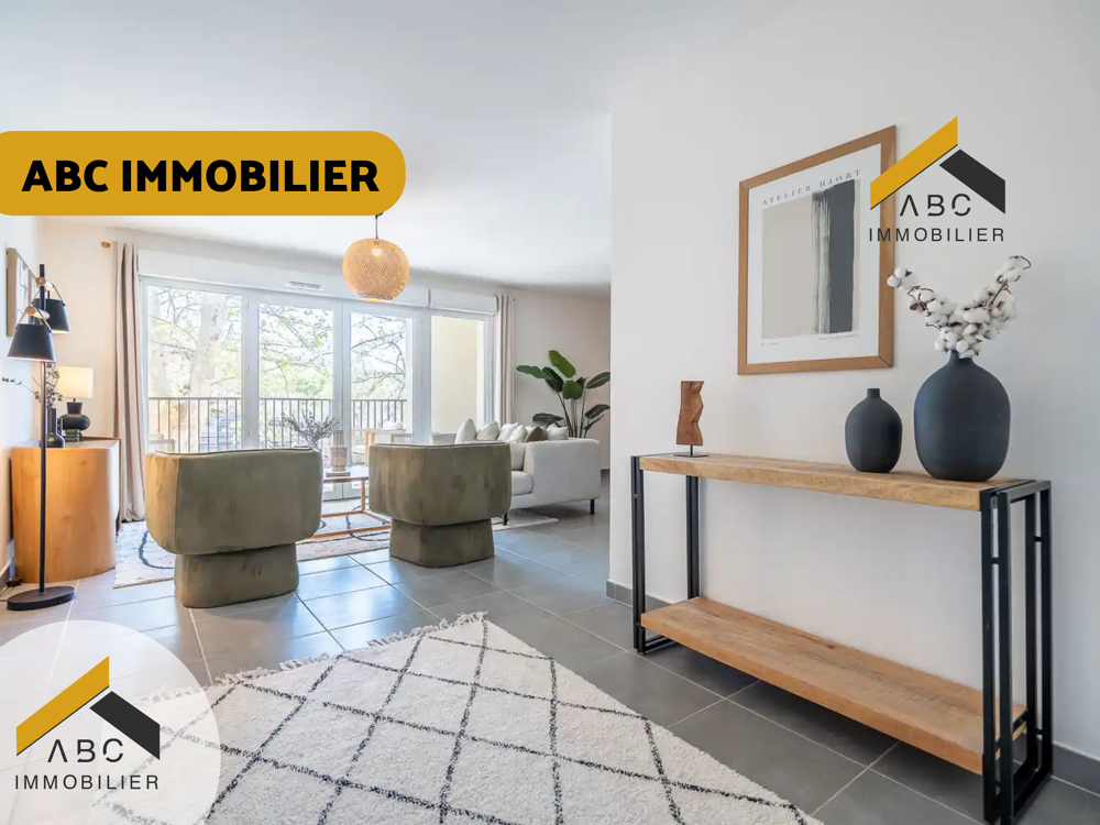Appartement 3 chambres - 90 m2 avec terrasse en centre-ville dOrange