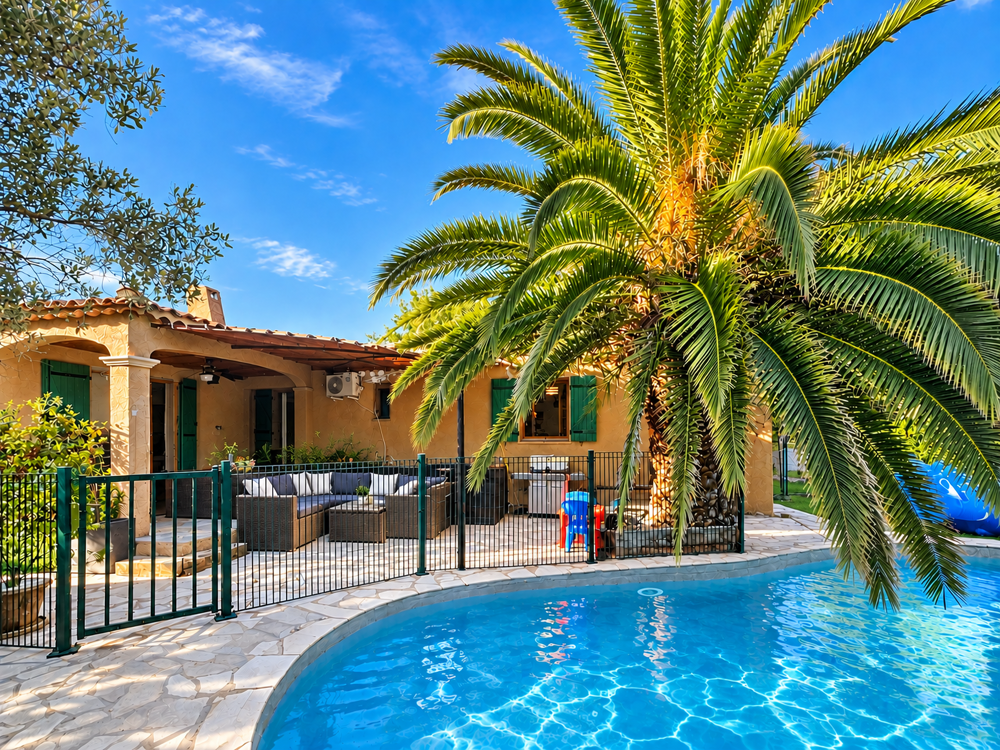 Vente Maison villa coup de coeur de 155m2 dans lotissement très calme, 6 chambres, sur 782 m2 de jardin et piscine haricot Camaret sur aigues