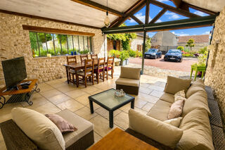  Propri�t�/ch�teau � vendre 9 pi�ces 255 m�