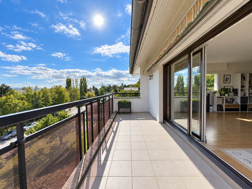 Vente Appartement APPARTEMENT 3 CHAMBRES - VUE ALPES - PROCHE CENTRE Divonne les bains