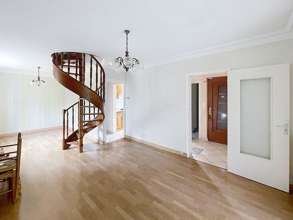 Vente Maison Maison familiale 6 pièces - 84m2 - terrain d'environ 800m2 - Saint- Avé St ave