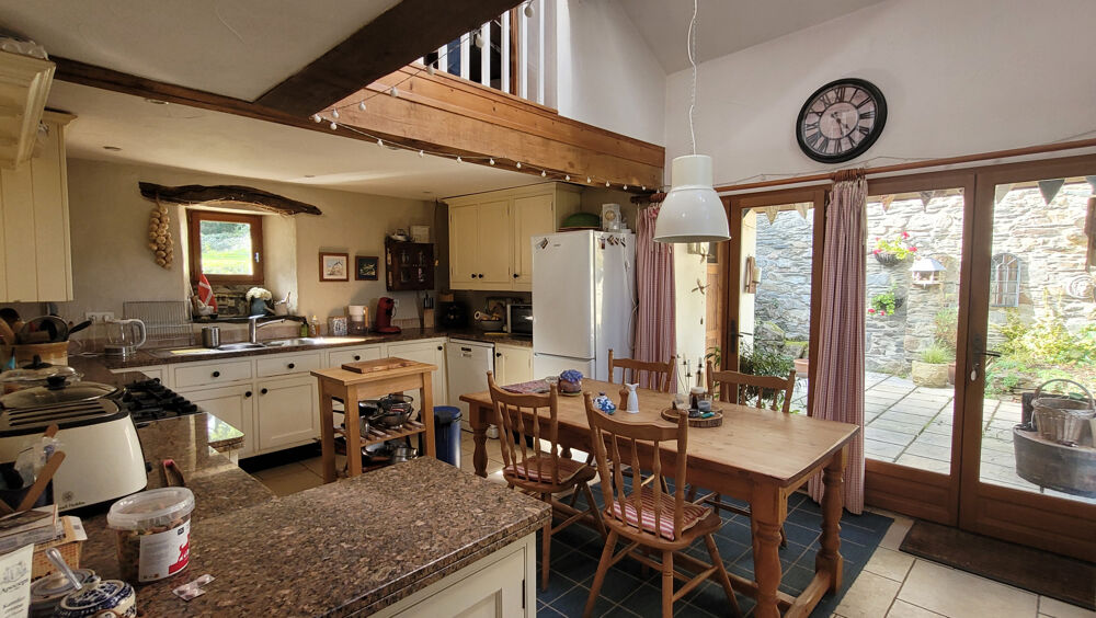 Vente Maison Ensemble de deux maisons en pierre, Saint-Mayeux (22) St mayeux