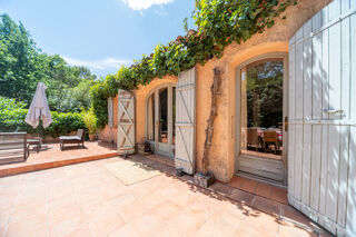  Propri�t�/ch�teau � vendre 10 pi�ces 244 m�