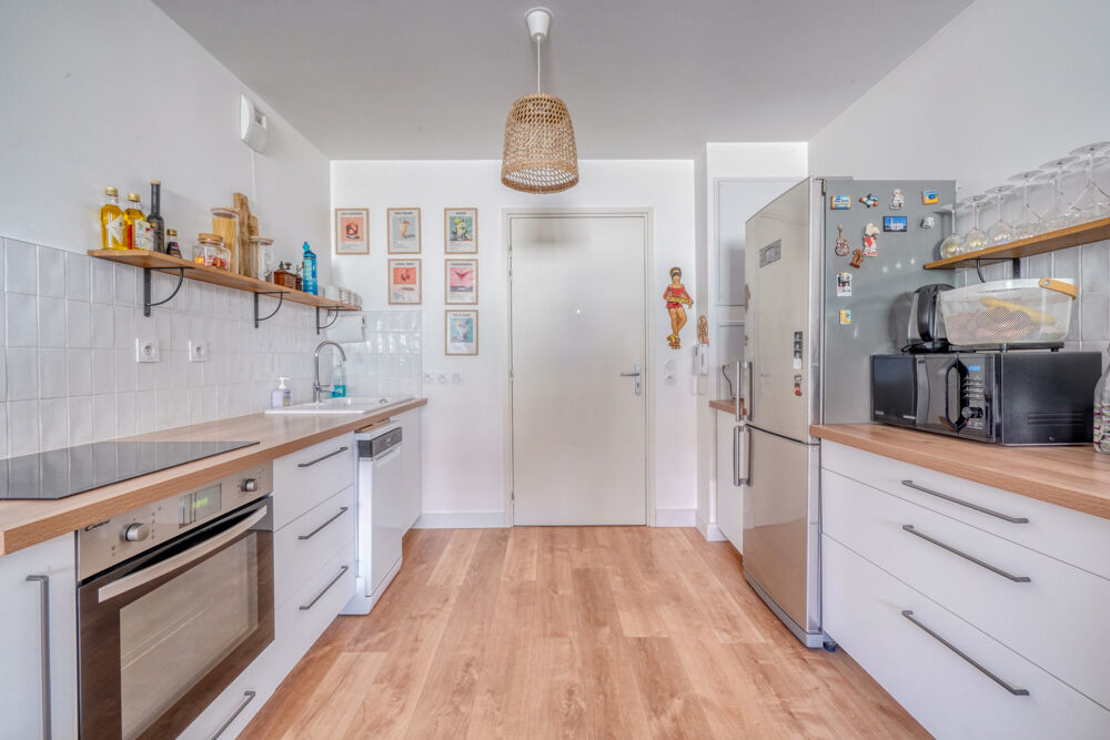 Vente Appartement Appartement T2 de 49m2 avec balcon et parking Begles
