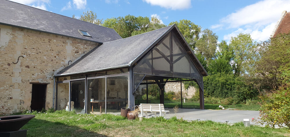 GRANDE MAISON AVEC PISCINE