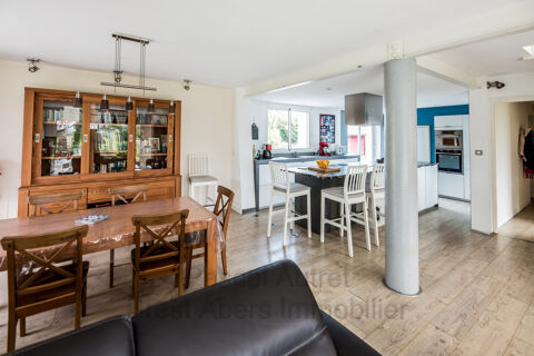   PASCAL AUTRET Maison - 6 pi�ce(s) - 174 m�