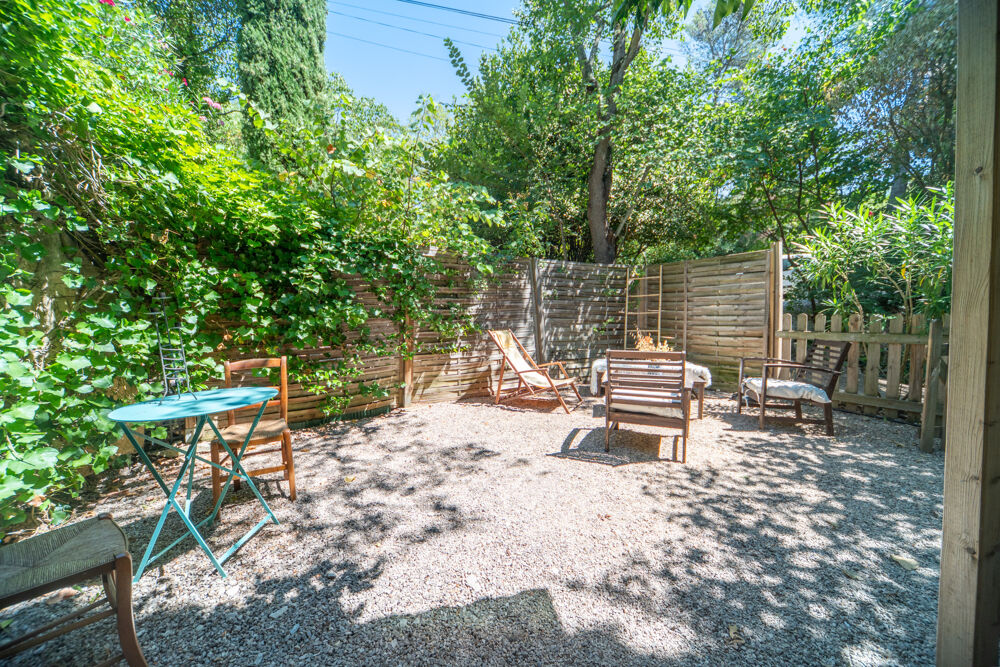  vendre  Proprit/chteau Aix-en-Provence (13100)