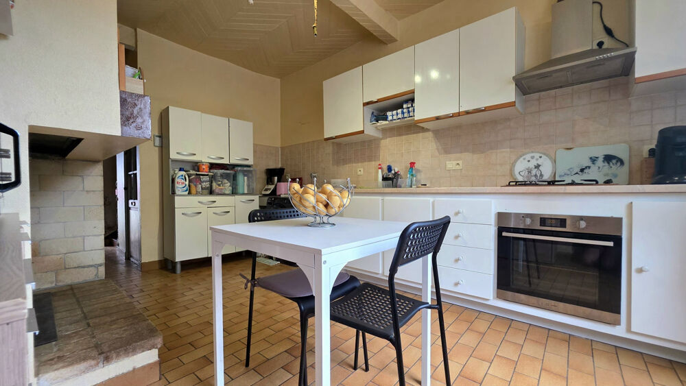Vente Maison MAISON T5 - 115M2 AU COEUR D'UN JOLI VILLAGE AVEC COUR DE 110M2 / PROCHE VALENCE SUR BAISE Beaucaire
