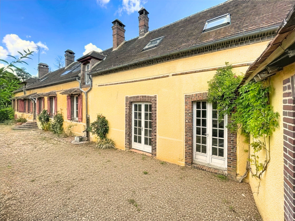 Vente Maison 28170 - MAILLEBOIS - MAISON DE VILLAGE A RENOVER - 184m2 - 5 CHAMBRES - POTENTIEL Maillebois