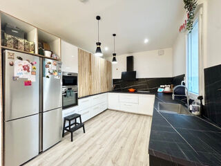  Maison � vendre 7 pi�ces 214 m�