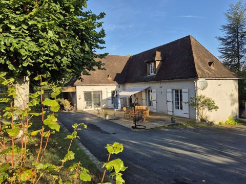   DORDOGNE - LISLE - TOCANE - Maison ind�pendante - 137 m2 - quatre chambres - terrain arbor�. Maison - 6 pi�ce(s) - 137 m�