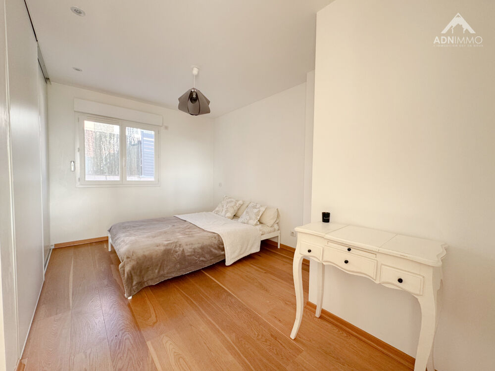 � vendre  Maison P�ron (01630)